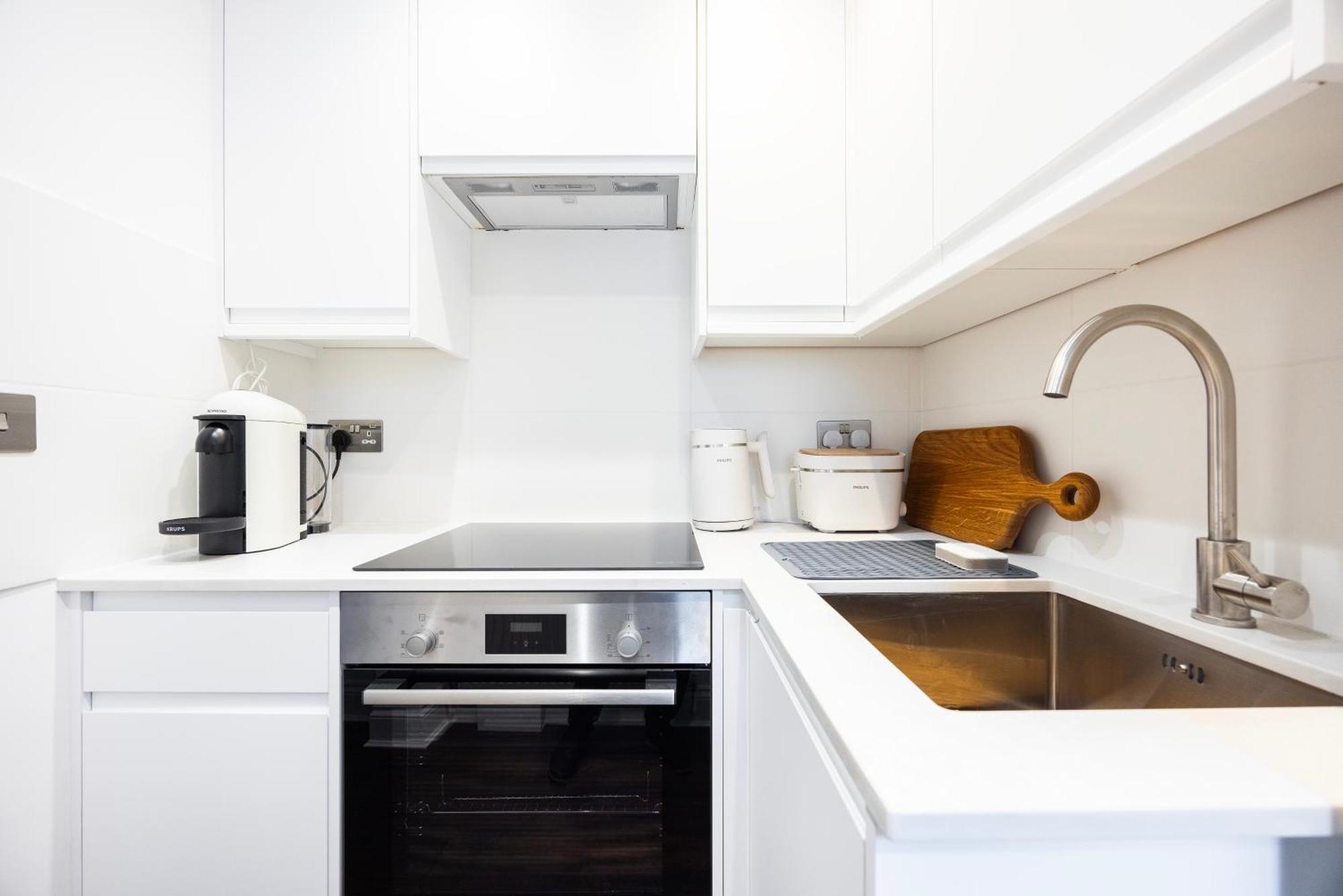 1 Bed On Ivor Place * Londres